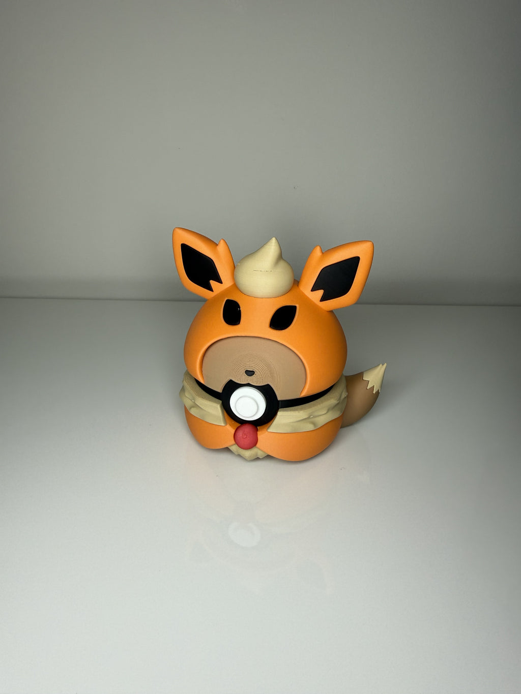 Eevee Flareon Poncho Pokeball